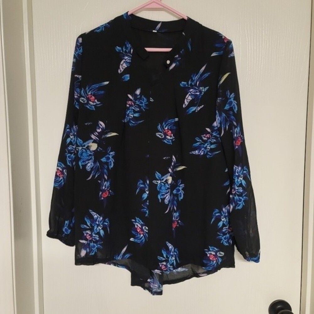 ~ womens black and blue floral thin long sleeve shirt - size M